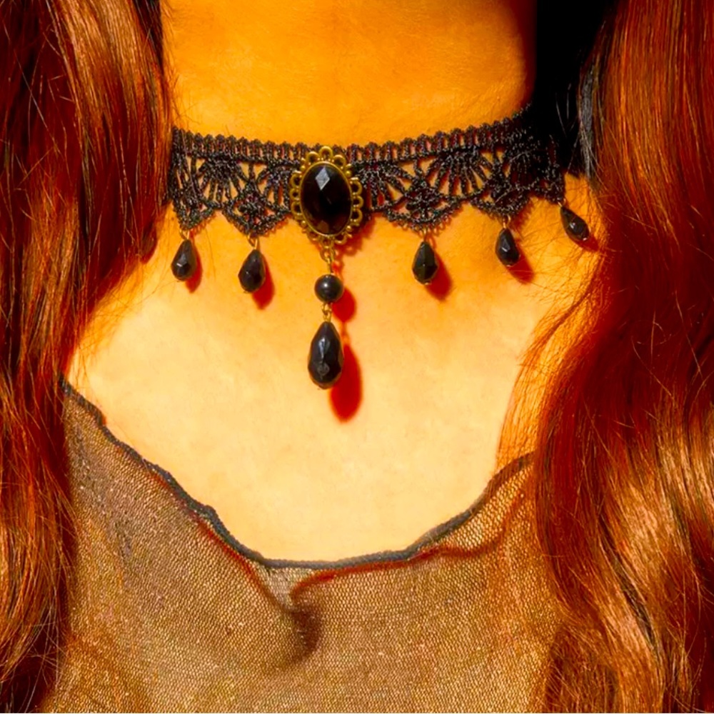 NWT gothic black adjustable choker with pendants